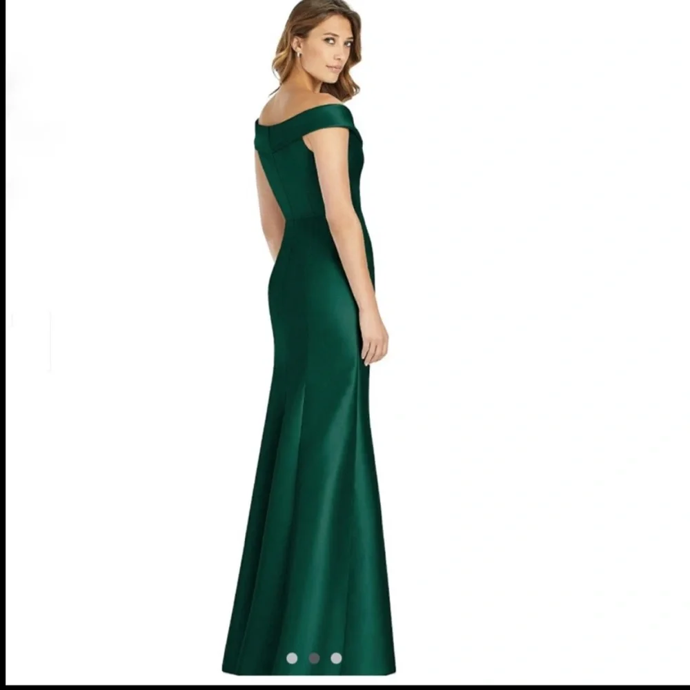 NWT Alfred Sung Off-the-Shoulder Gown Size 8 in Green Satin - Picture 4 of 15